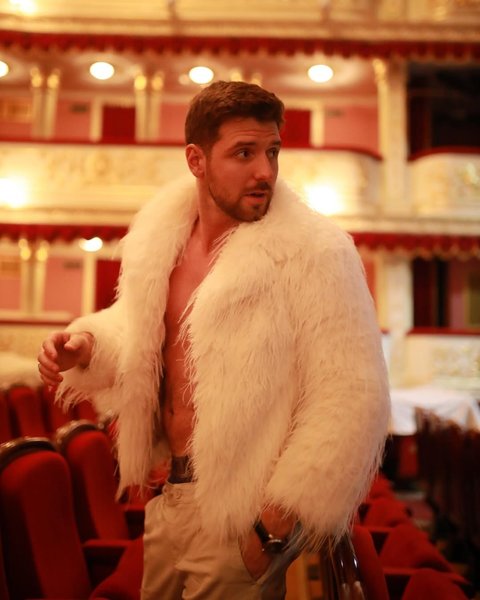 Павел Текучев Павел Текучев, актер